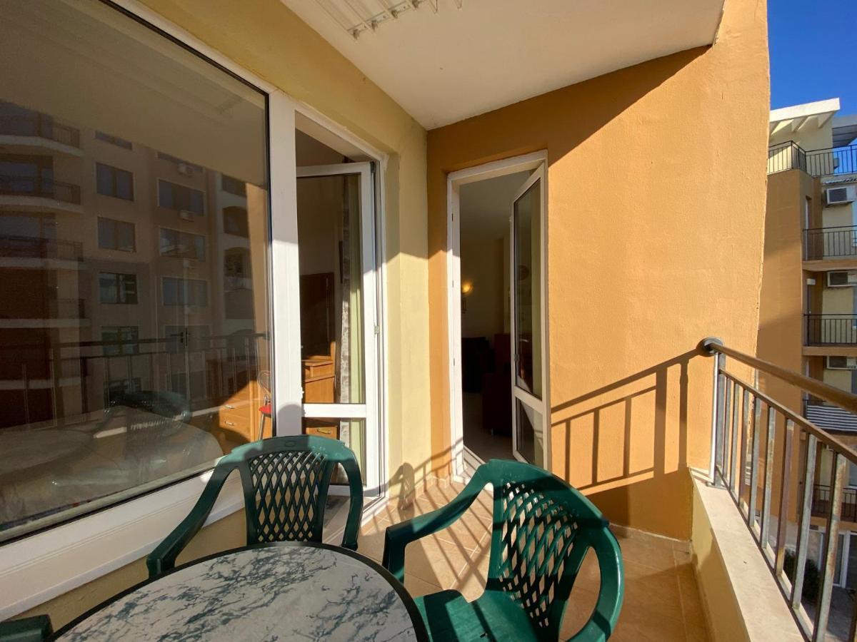 Blue Marine C16 Apartment Pantai Sunny Luaran gambar